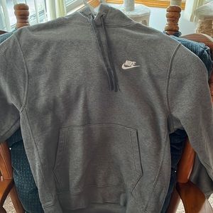 Nike women’s sweatshirt
